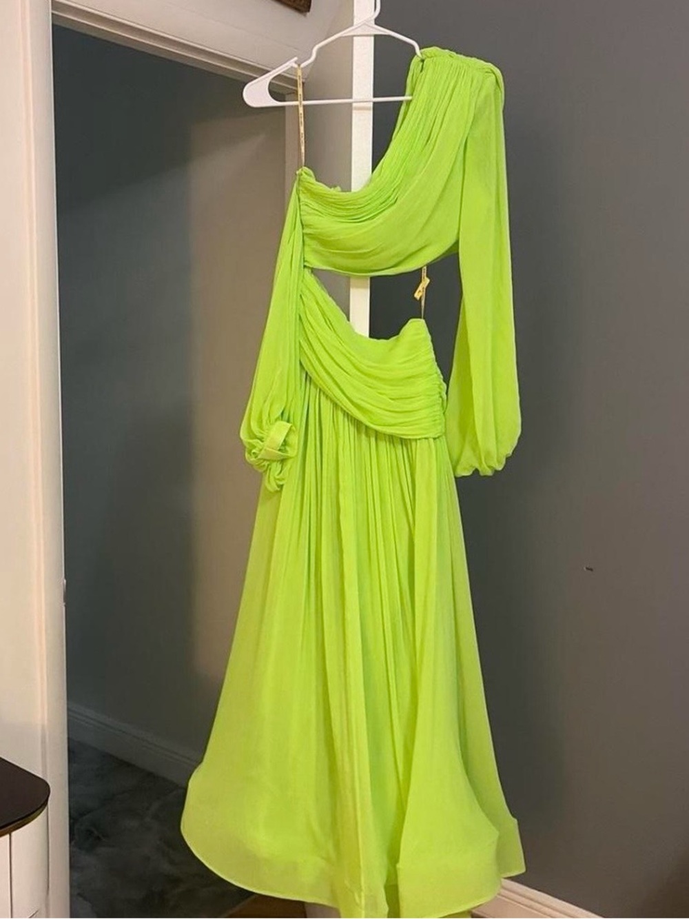 Bronx and Banco Neon Lime One-Shoulder Pleated Maxi Set - Picture 4 of 6
